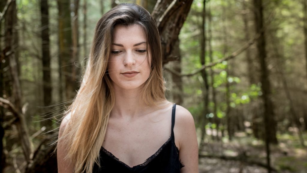 faire poser une modèle photo
